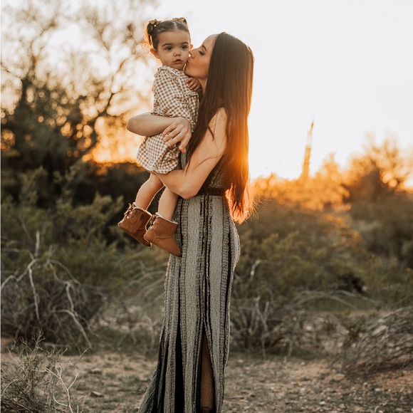 Hello . . . - Picture 5 of 6